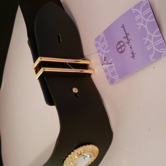 Hot in Hollywood womens 3X belt. New with tags.Add a little bling to your outfit - Picture 2 of 7